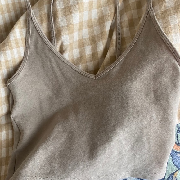 Aritzia Roxbury Tank - Picture 2 of 2